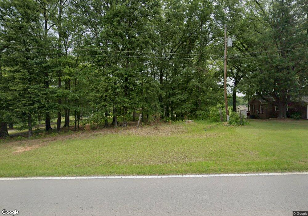 302 Blandenburg Rd, Carrollton, GA 30116 - photo 1