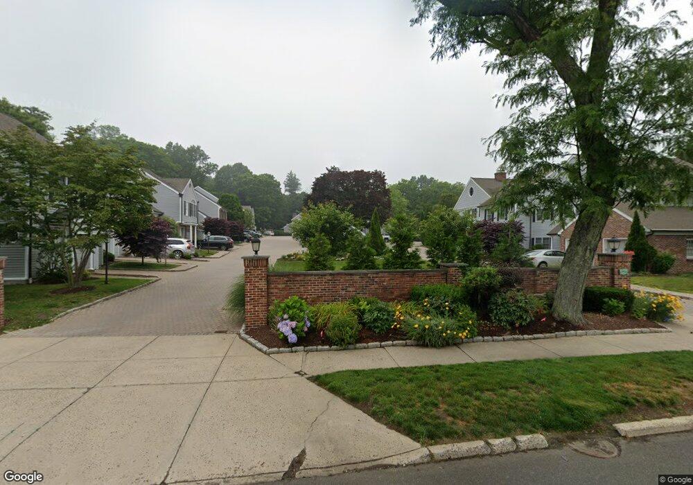 23 Pond Ln, Darien, CT 06820 - photo 1