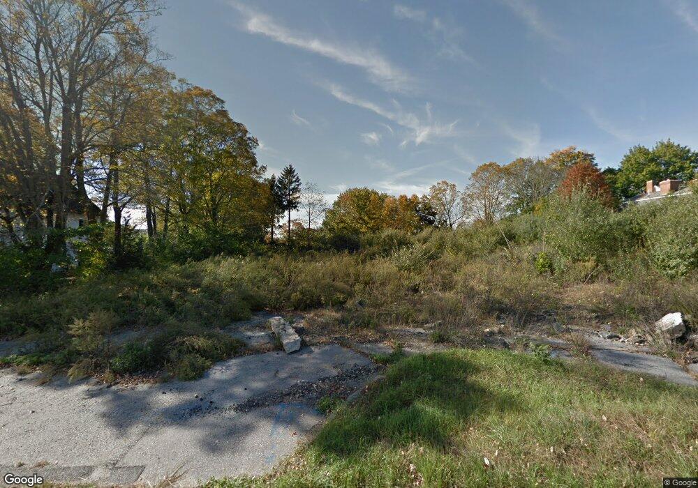 613 Norwich Rd, Plainfield, CT 06374 - photo 1