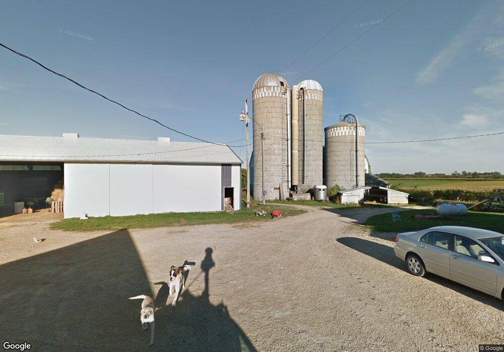 41661 Papenfuss Dr, Dakota, MN 55925 - photo 1