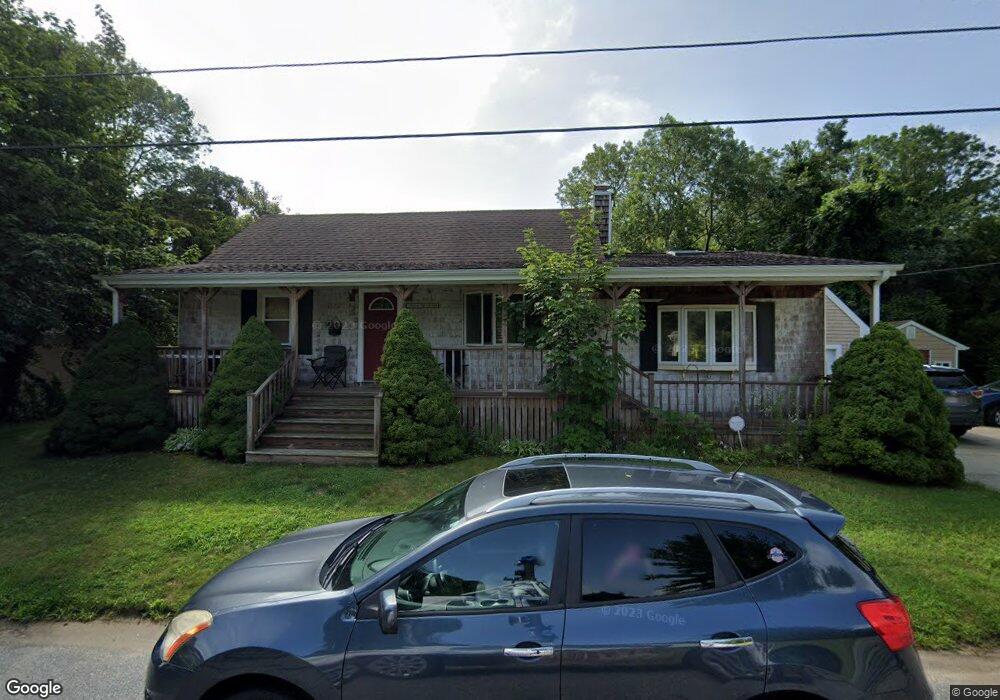 18 Davis St, South Dartmouth, MA 02748 - photo 1