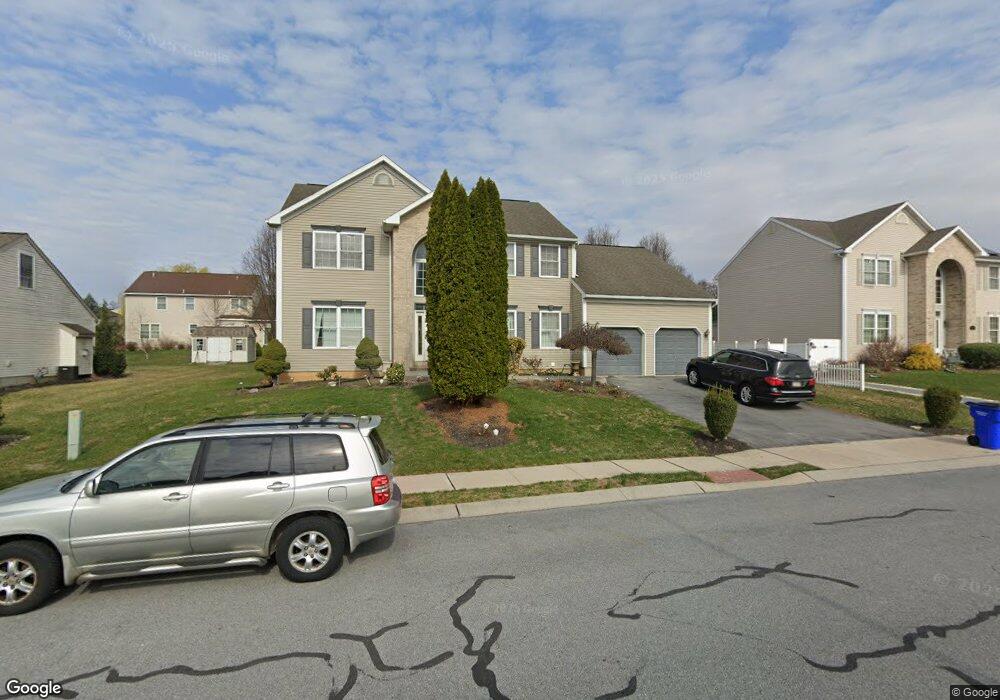 51 Versailles Ct, Reading, PA 19605 - photo 1