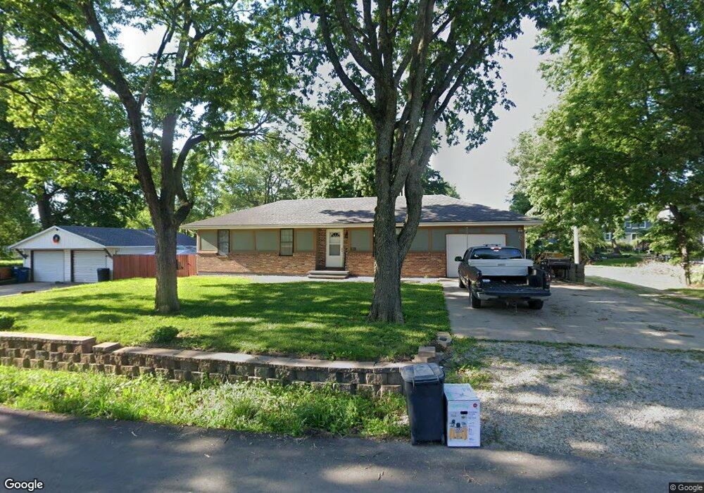 209 E 5th St, Overbrook, KS 66524 - photo 1