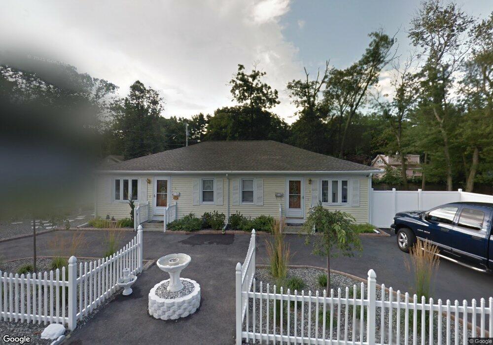 6 Oakdale St, Warwick, RI 02888 - photo 1