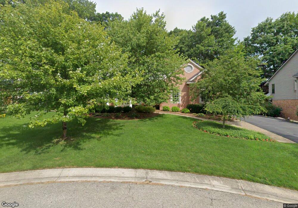 3460 Hidden Oaks Ln, West Bloomfield, MI 48324 - photo 1