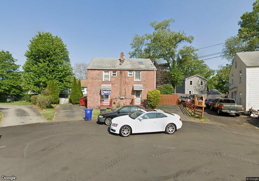 60 Dupont Place, Bridgeport, CT 06610 - photo 1