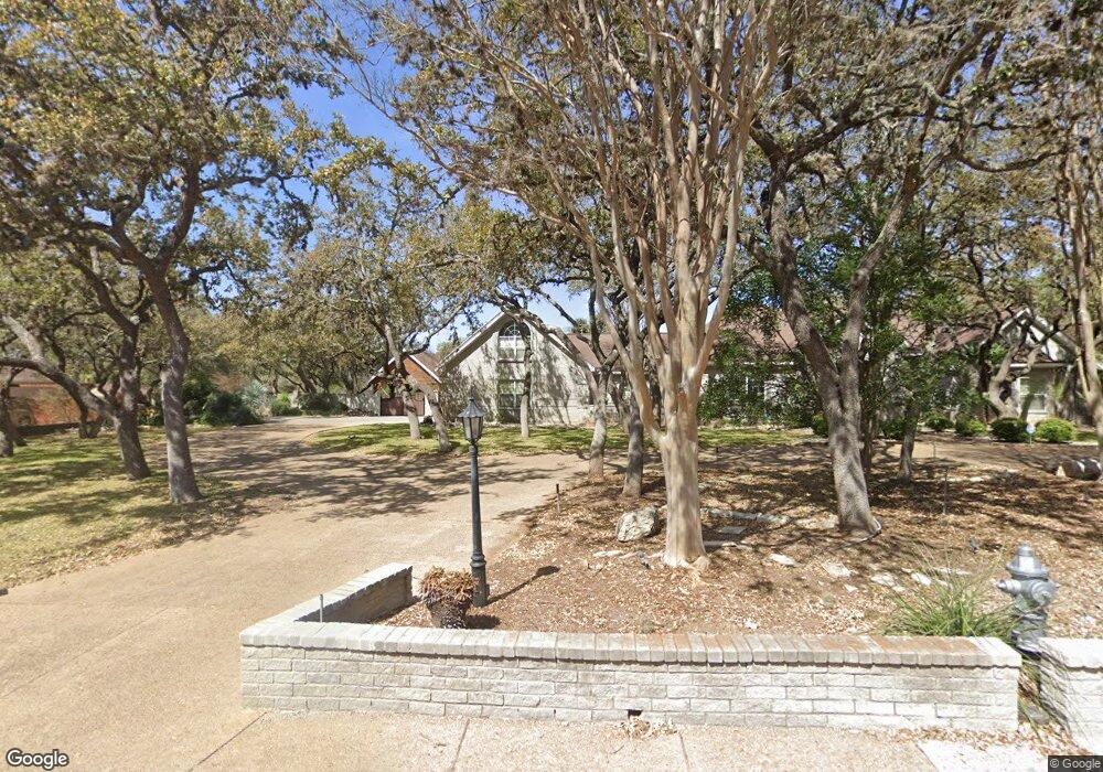 11211 Hunters Path, Helotes, TX 78023 - photo 1