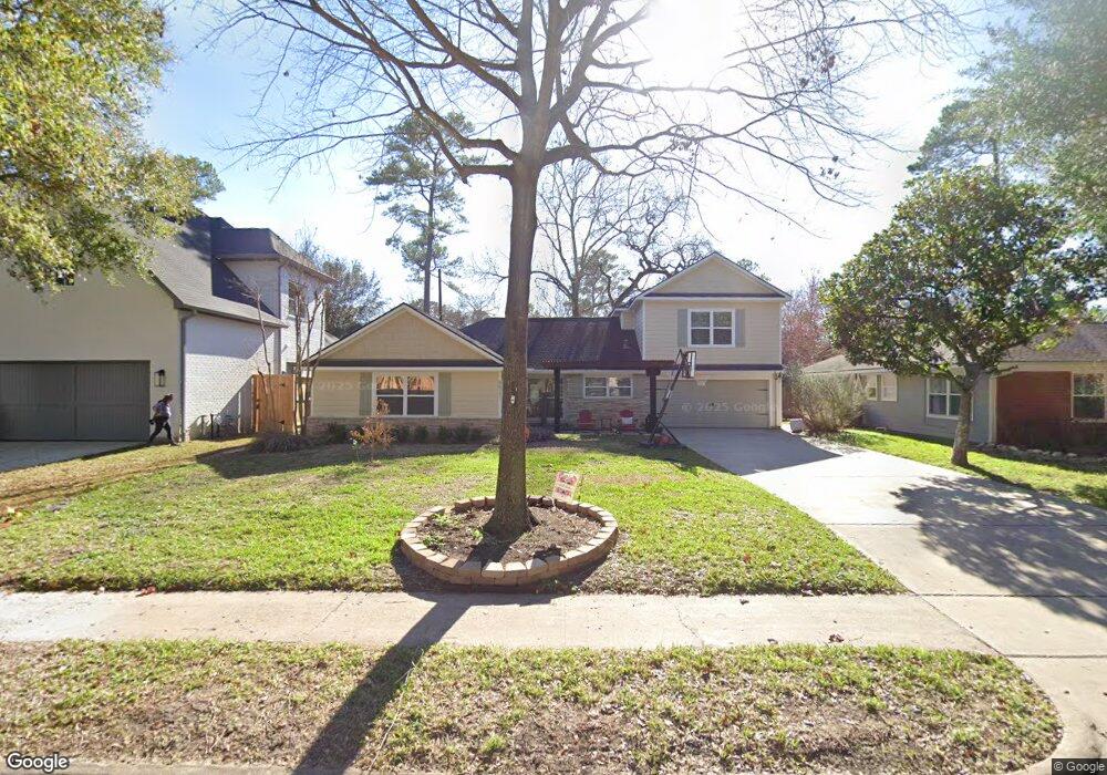 8521 Panatella Dr, Houston, TX 77055 - photo 1