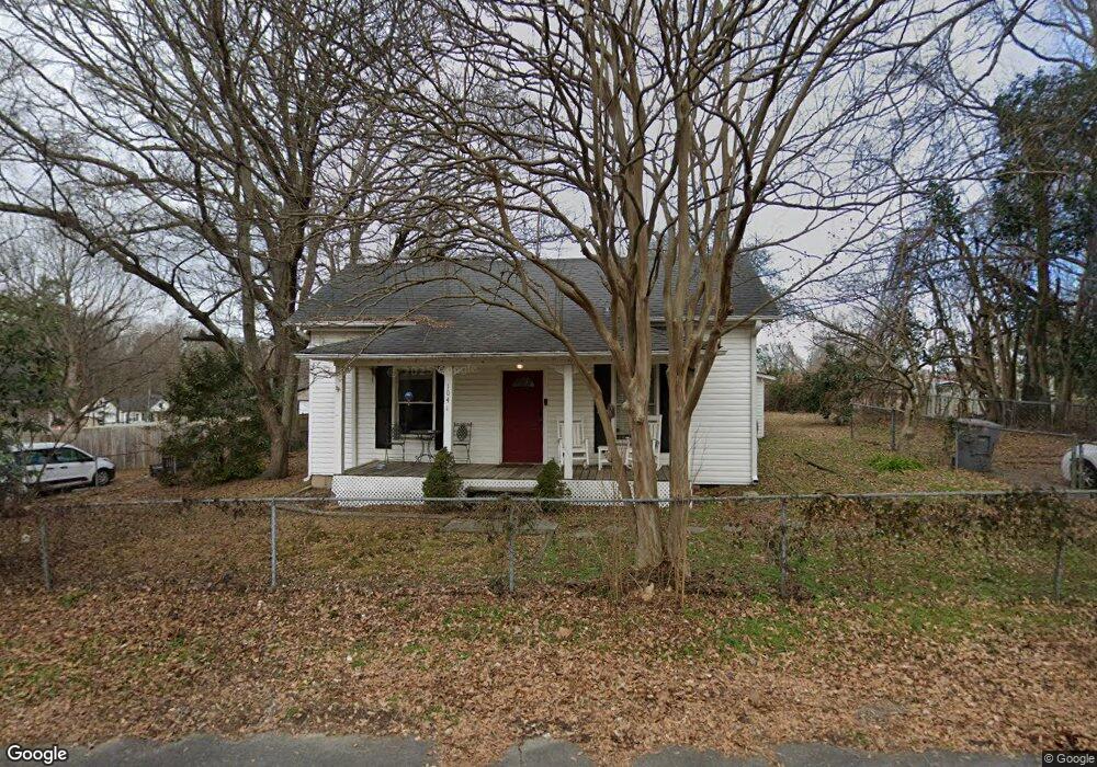 104 Oakland St, Clover, SC 29710 - photo 1