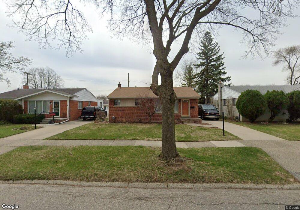 943 W Stephen Ave, Clawson, MI 48017 - photo 1