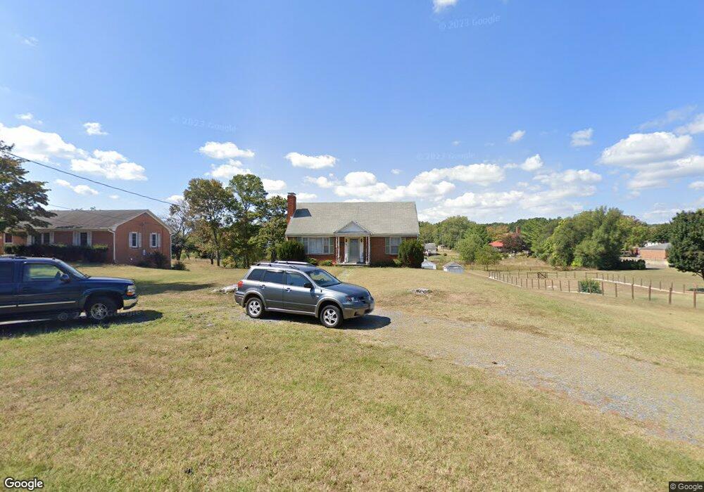 171 Stuart Ave, Stuarts Draft, VA 24477 - photo 1