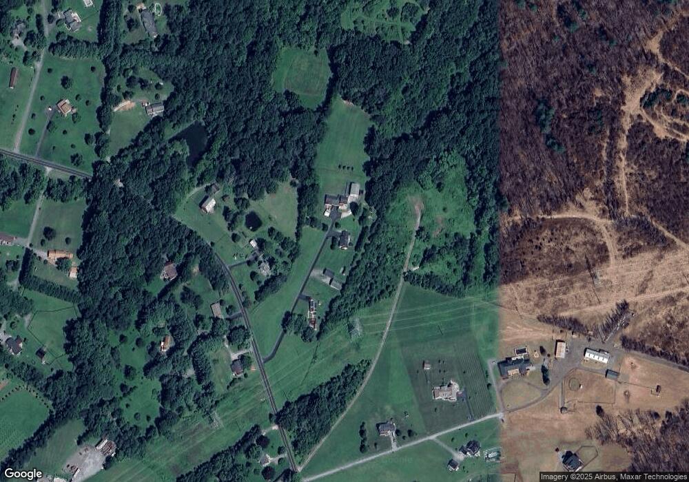 4503 Cherry Tree Ln, Sykesville, MD 21784 - photo 1