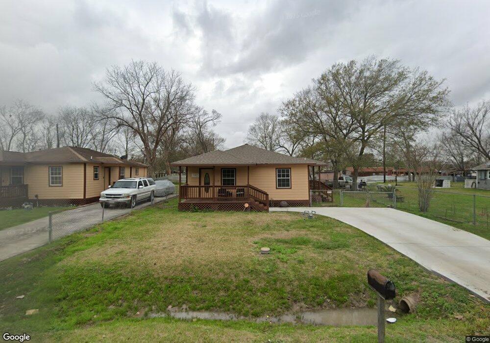 7905 Maxroy St, Houston, TX 77088 - photo 1