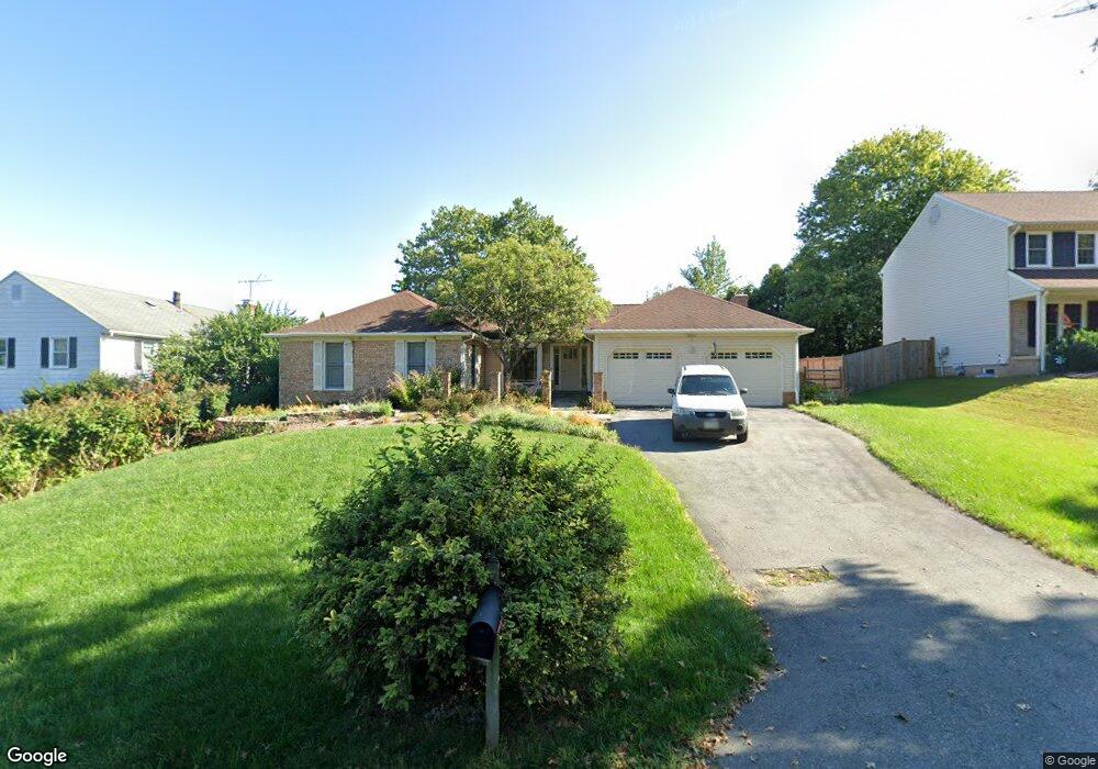 9233 Copenhaver Dr, Potomac, MD 20854 - photo 1