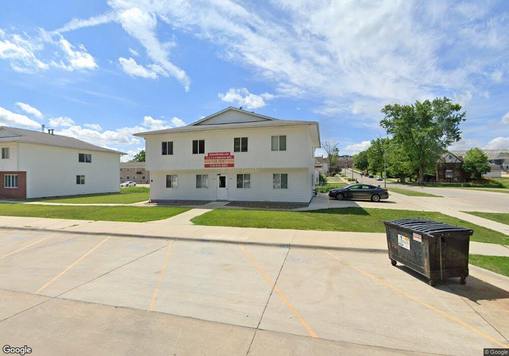 1120 W 20th St, Cedar Falls, IA 50613 - photo 1
