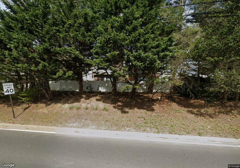 222 Indian Head Rd, ComMacK, NY 11725 - photo 1