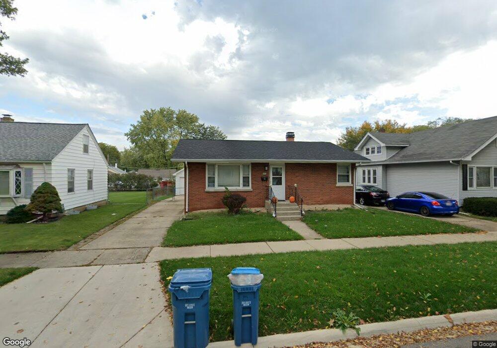 843 Charles St, Aurora, IL 60506 - photo 1