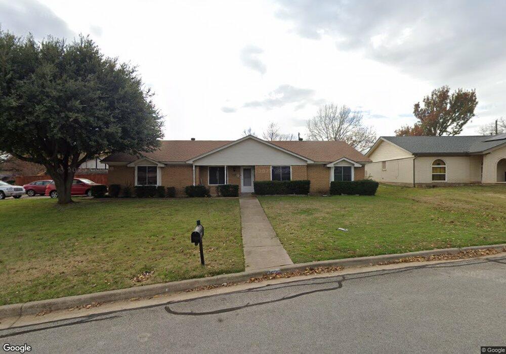 620 Avinell Dr, Bedford, TX 76022 - photo 1