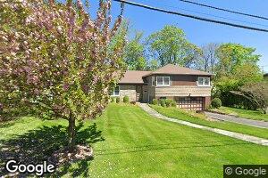 14 Lomond Place, New Rochelle, NY 10804