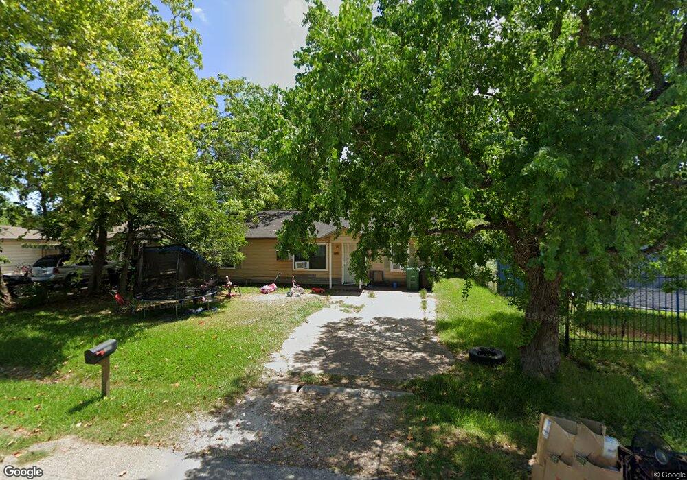 7606 Delavan Dr, Houston, TX 77028 - photo 1