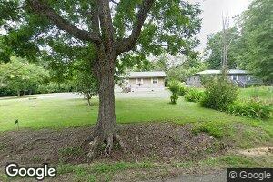 10 E Haynes St, Reynolds, GA 31076