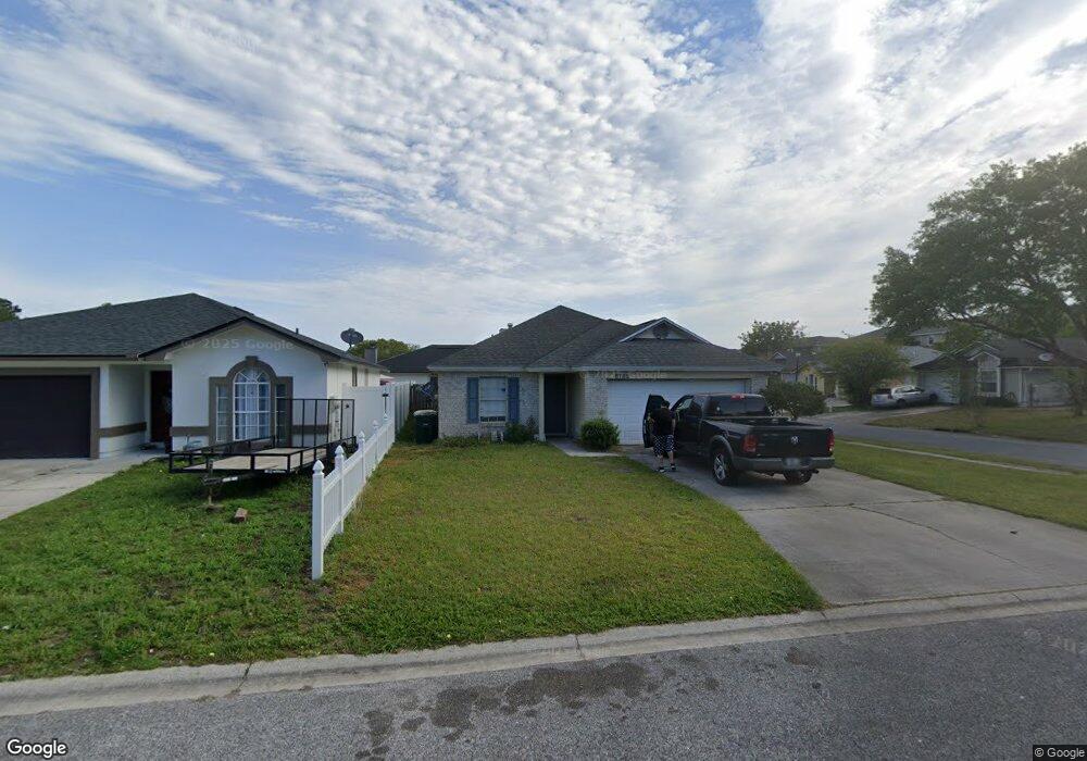 8769 Buzz Ct, Jacksonville, FL 32216 - photo 1