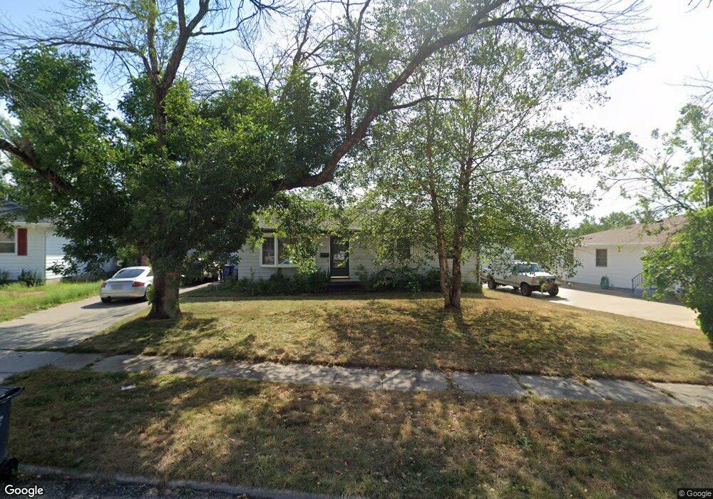 1122 Brockman Dr SE, Cedar Rapids, IA 52403 - photo 1