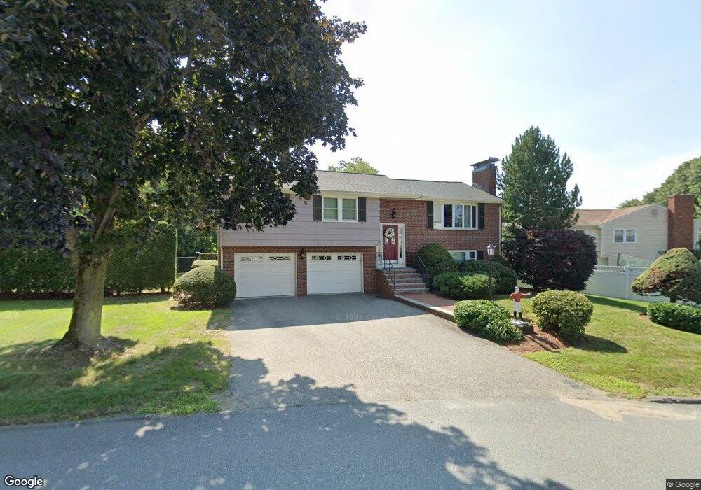 22 Rustic Rd, Stoneham, MA 02180 - photo 1