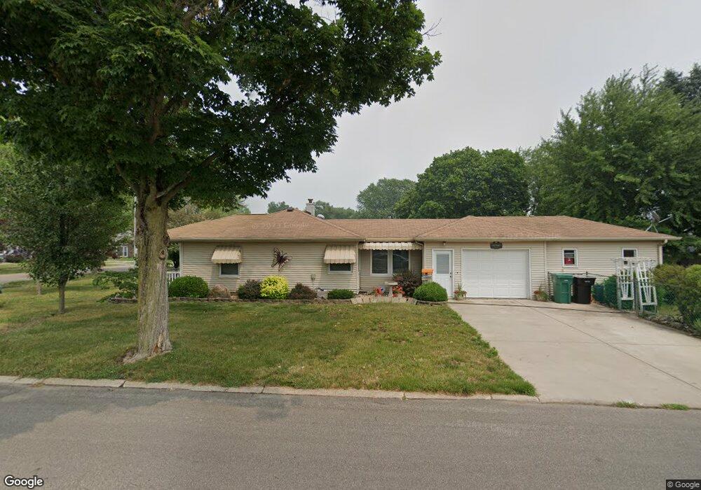 102 E Ben St, New Carlisle, IN 46552 - photo 1