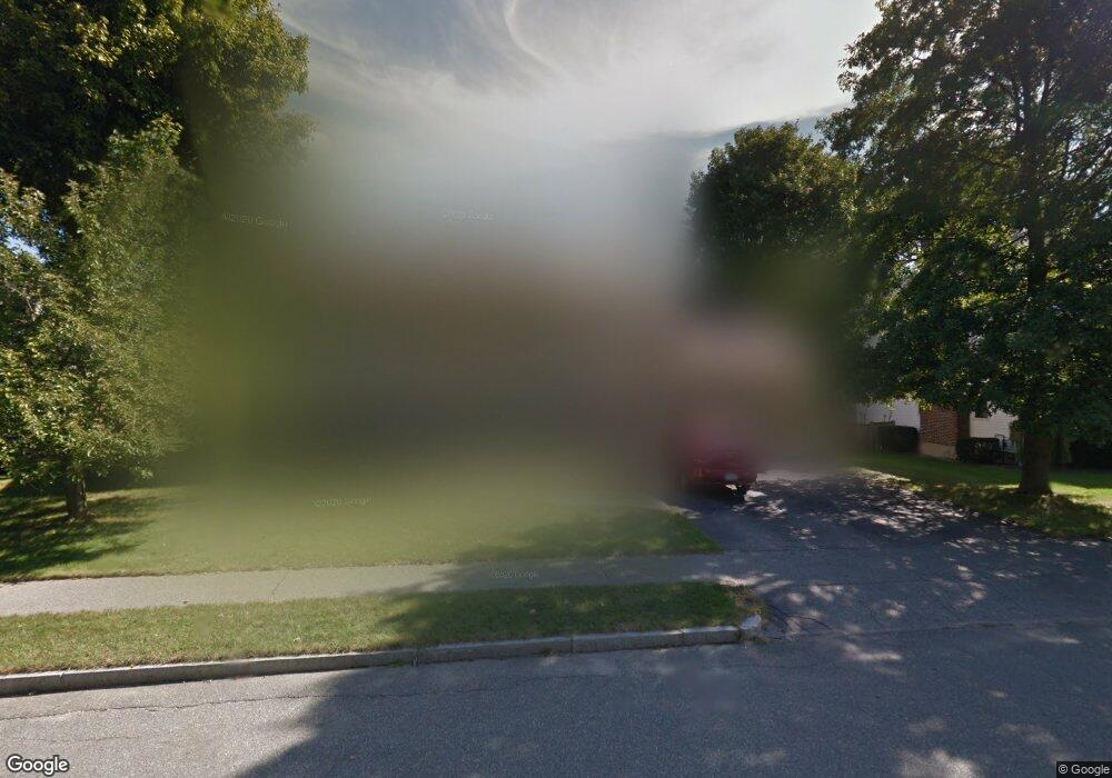 8 Landers Rd, Stoneham, MA 02180 - photo 1