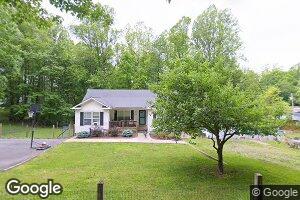 538 Ogden St, Mount Hope, WV 25880
