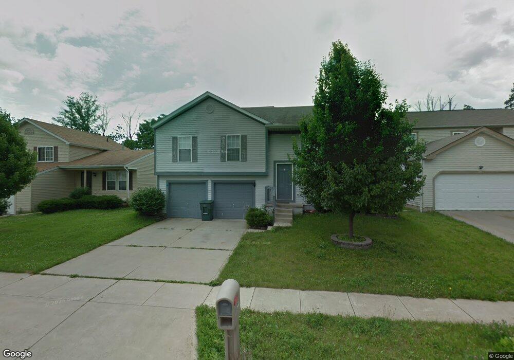 1402 Pine Wild Dr unit L-88, Columbus, OH 43223 - photo 1