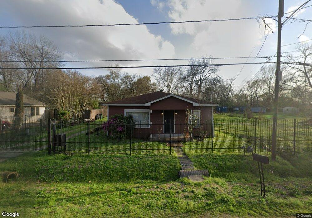 953 Wall St, Houston, TX 77088 - photo 1