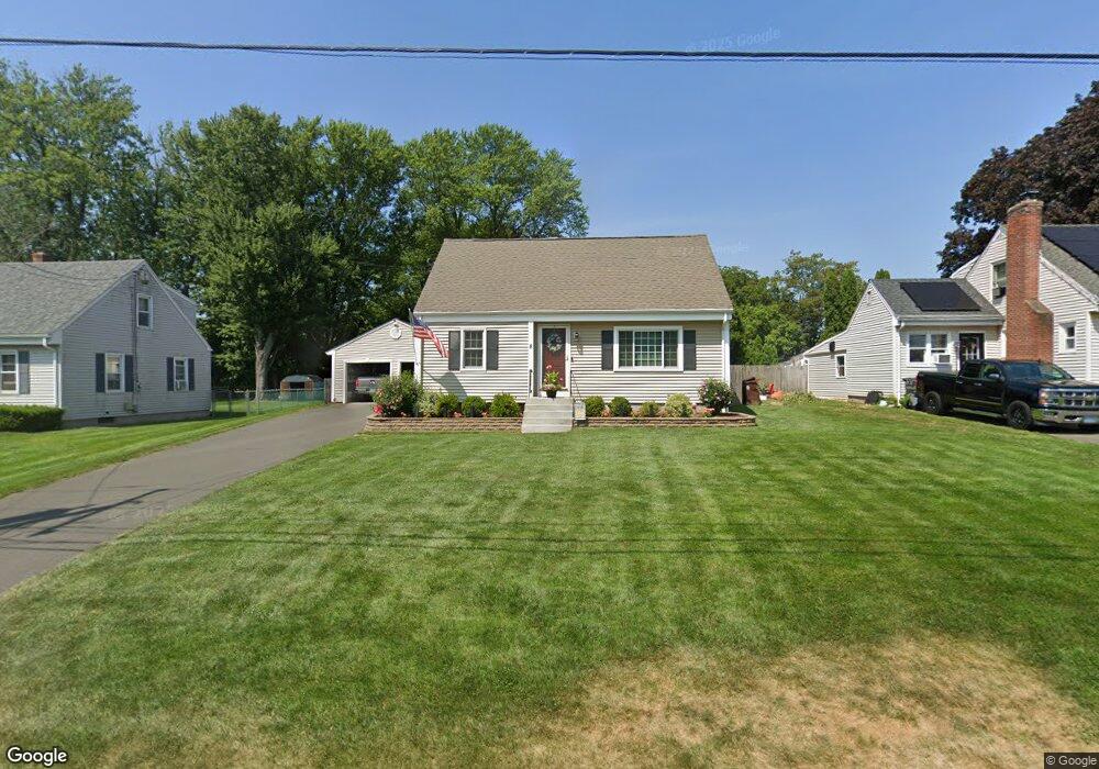 8 Parkway Dr, Enfield, CT 06082 - photo 1