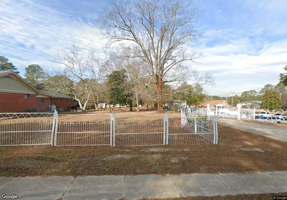 1118 Camden Rd, Fayetteville, NC 28306 - photo 1