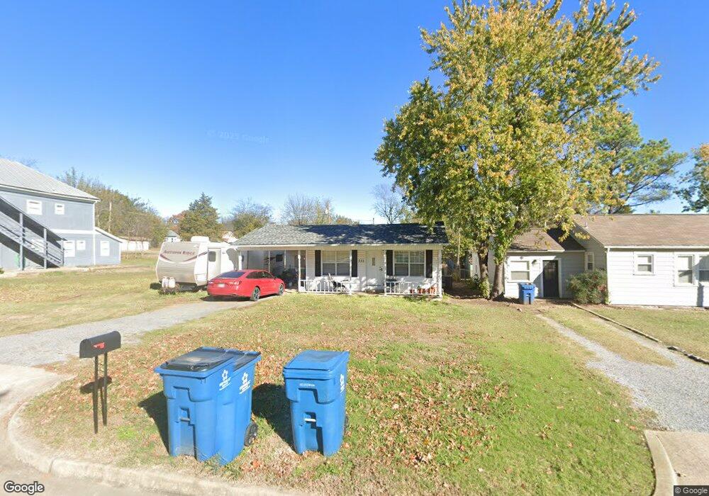 355 E Monroe Ave, McAlester, OK 74501 - photo 1