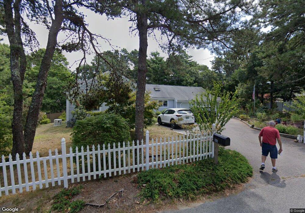 868 Crowells Bog Rd, Brewster, MA 02631 - photo 1