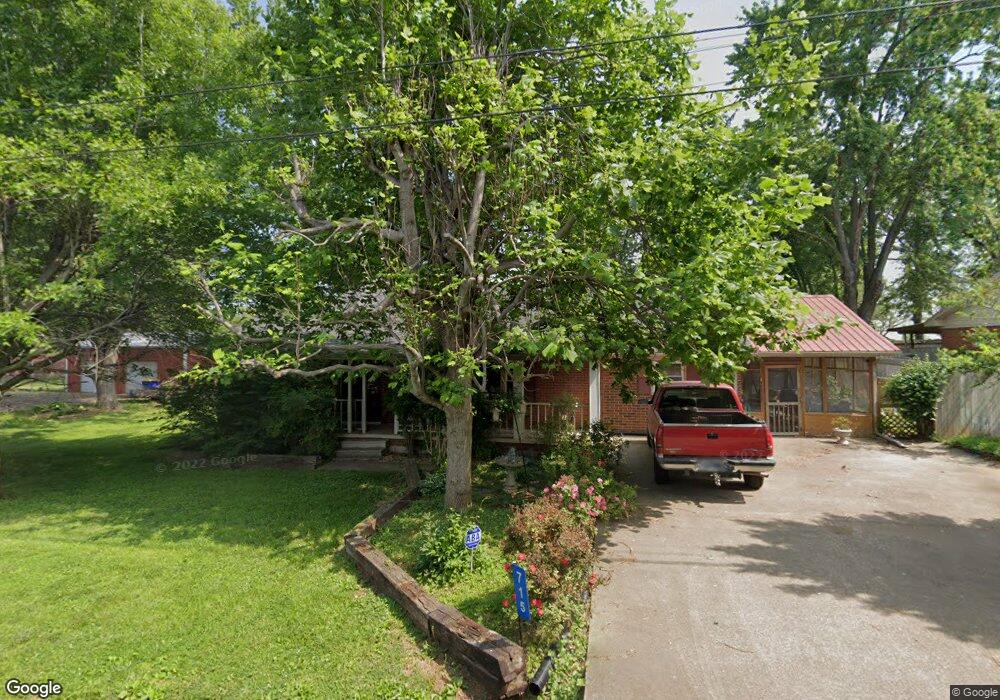 715 Darrell Ave, Franklin, KY 42134 - photo 1