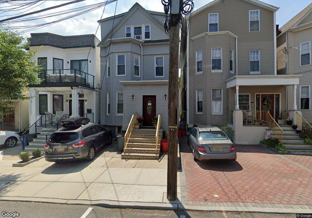 113 Oak St, Weehawken, NJ 07086 - photo 1