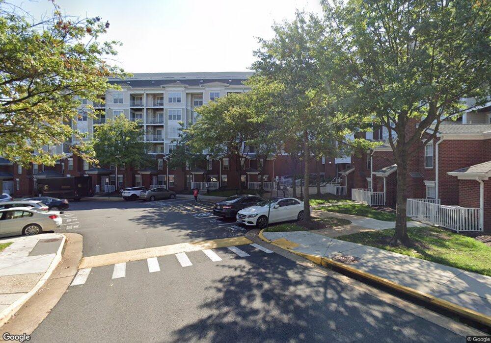 Lillian Court unit 115, McLean, VA 22102 - photo 1