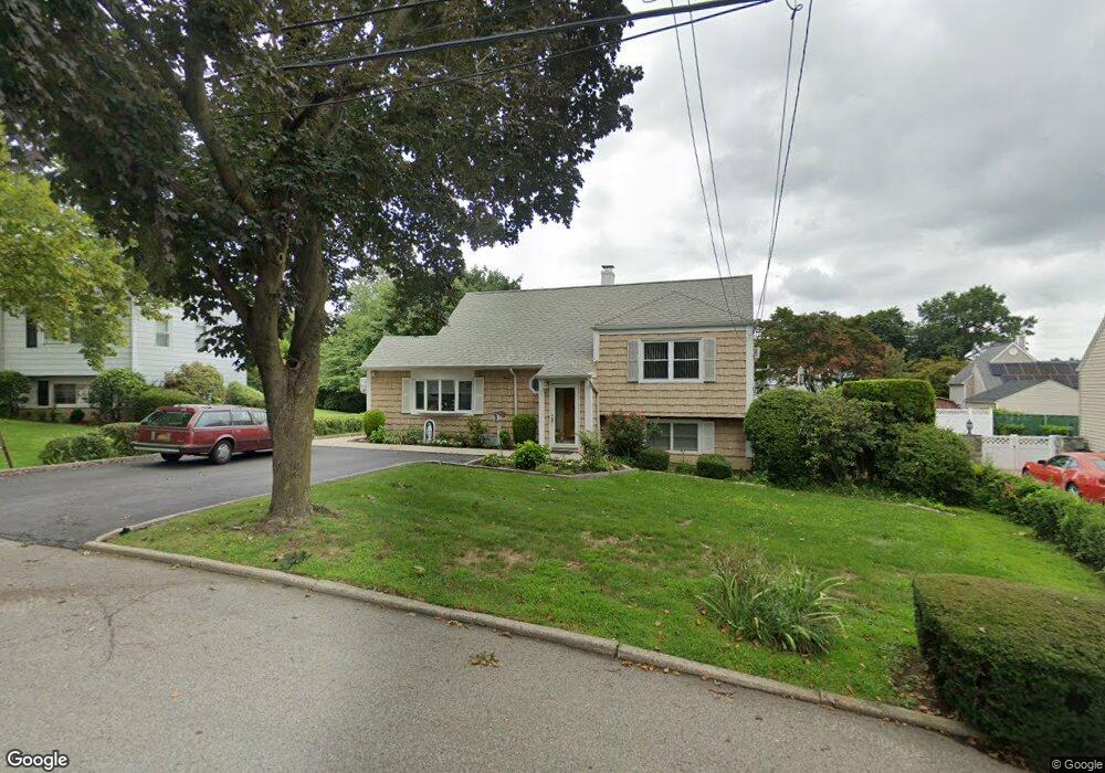 11 Westwood Rd, Yonkers, NY 10710 - photo 1