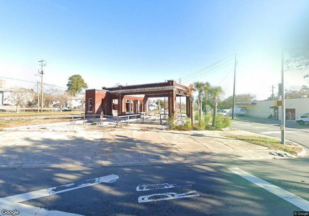 410 E 37th St, Savannah, GA 31401 - photo 1