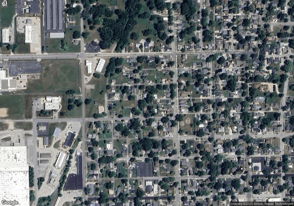 614 Douglas St, Auburn, IN 46706 - photo 1