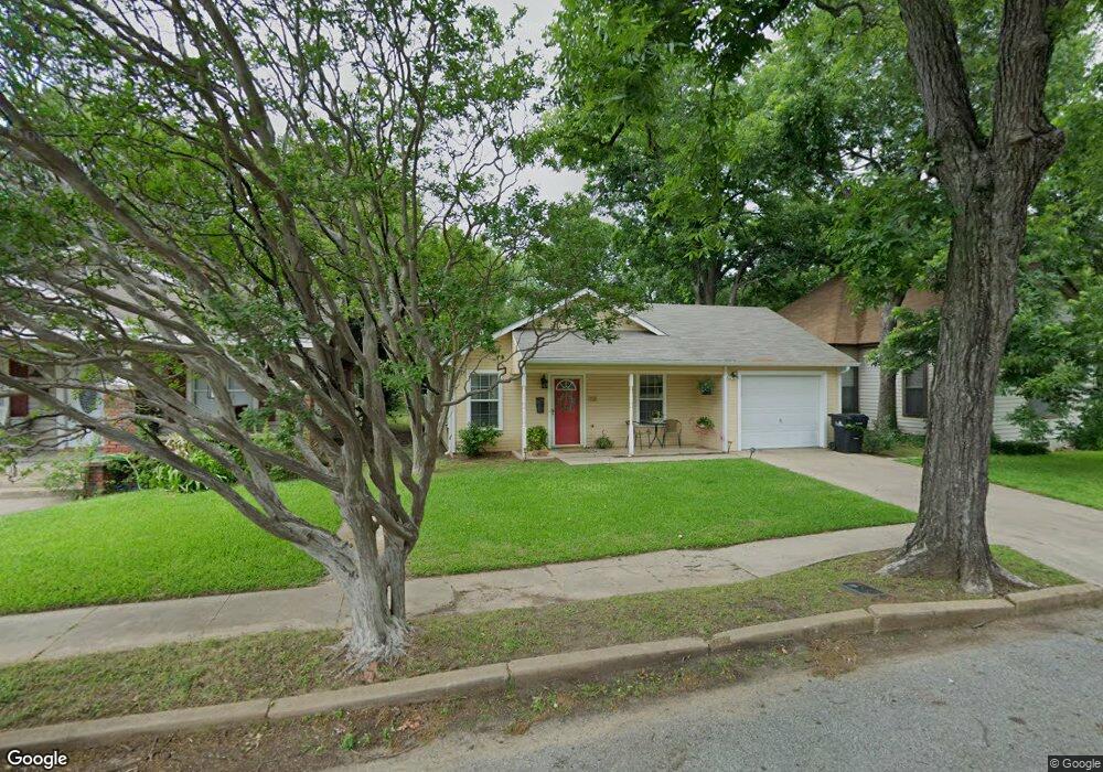 705 W Texas St, Denison, TX 75020 - photo 1