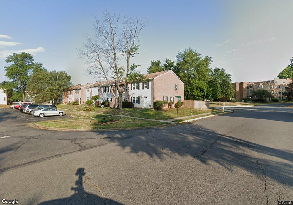 8212 Wycliffe Ct, Manassas, VA 20109 - photo 1