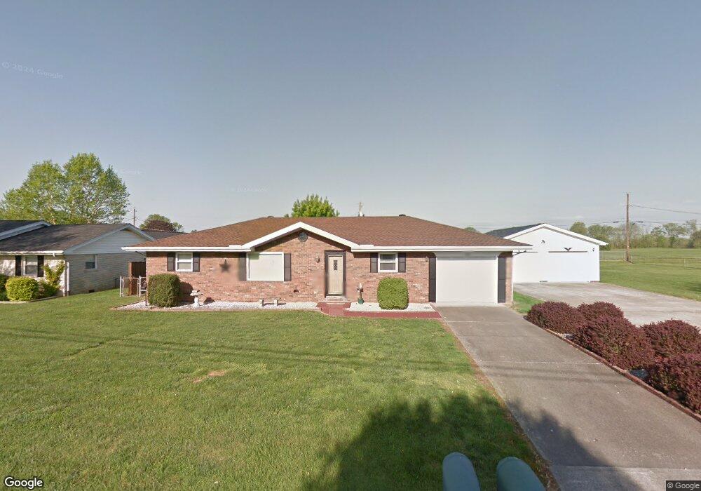 1484 W Calumet Dr, Worthington, KY 41183 - photo 1