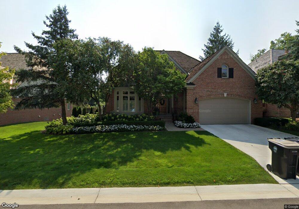 9 Vaughan Crossing, Bloomfield Hills, MI 48304 - photo 1