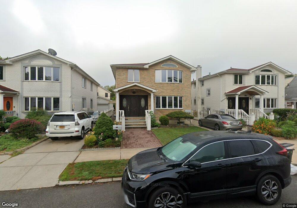 53-20 190th St unit 2Fl, Fresh Meadows, NY 11365 - photo 1