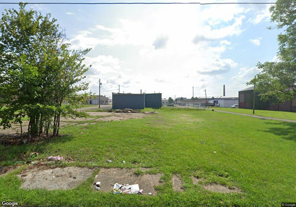 800 Dewalt Ave SW, Canton, OH 44707 - photo 1