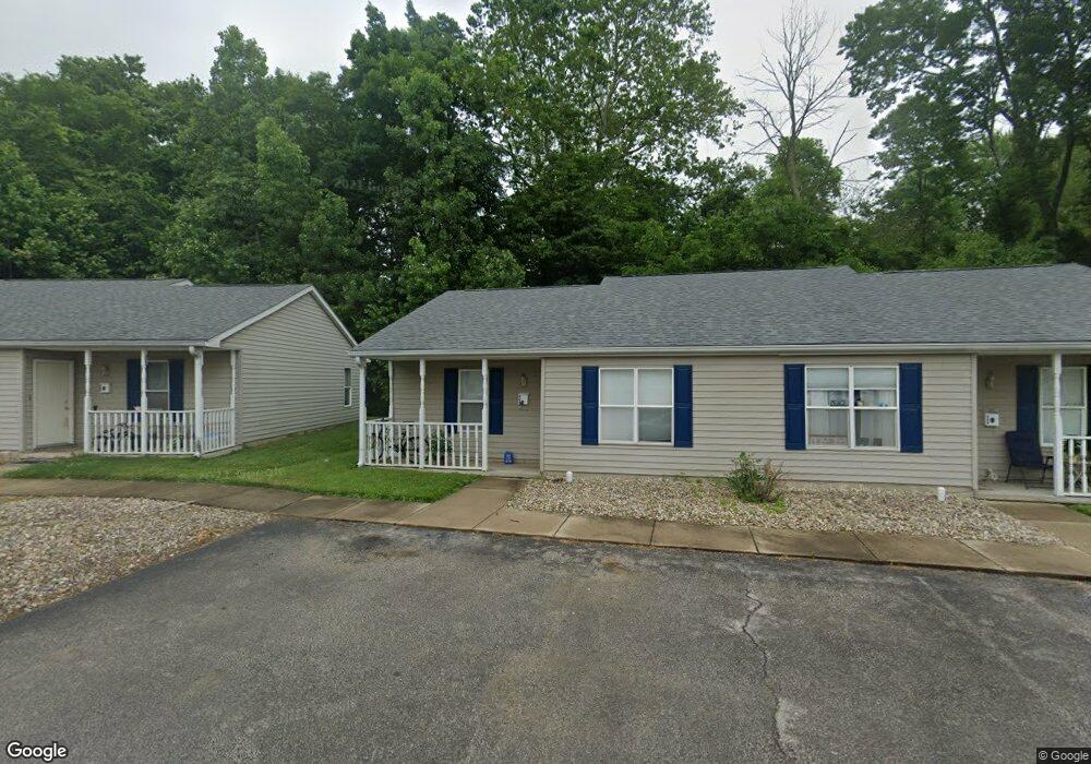 423 Ellis St, Plainfield, IN 46168 - photo 1